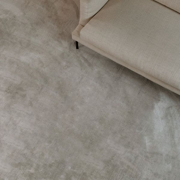 Basel Silver Carpet 250 x 450 cm